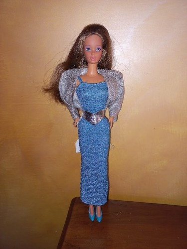 Barbie whitney jewel secrets - jewel,