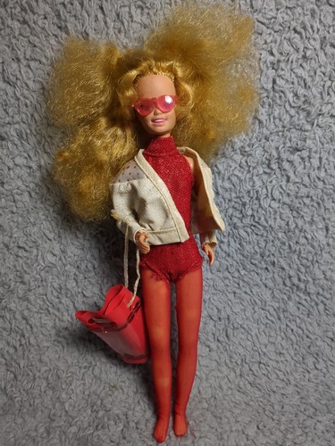 Vintage 1986 jewel secrets - vintage,