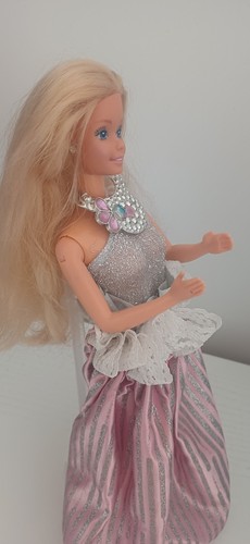 Barbie jewel secrets - barbie,